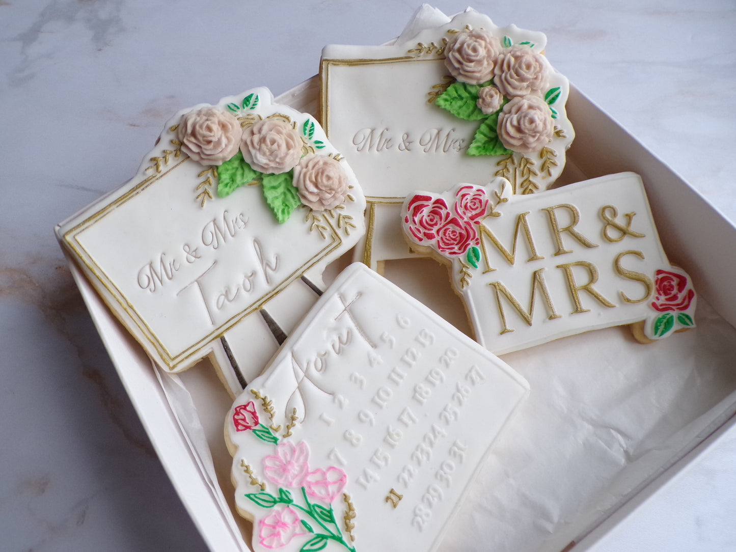 Biscuits décorés Mr & Mrs mariage